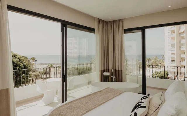 Comfy Studios Hotel