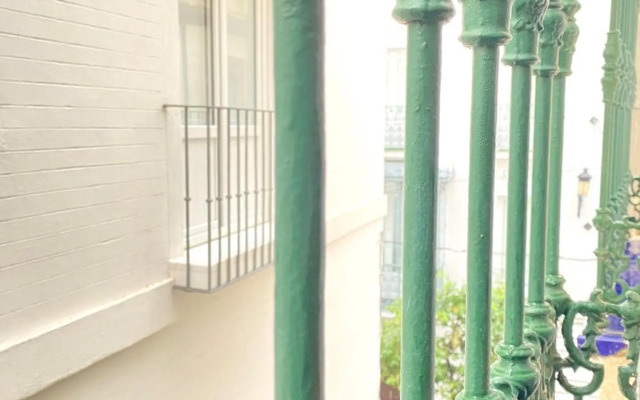 Comfortable studio old town, parking optional