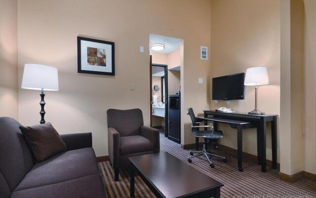 Comfort Suites DFW Airport