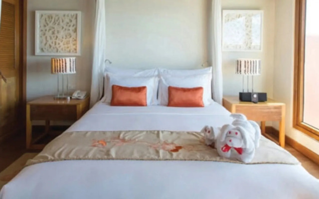 Crimson Resort and Spa Mactan