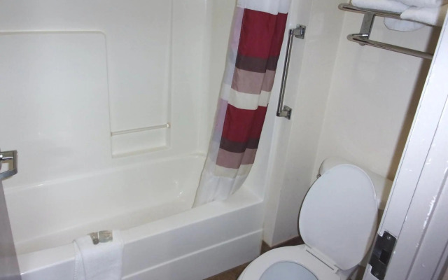 Red Roof Inn & Suites Monee