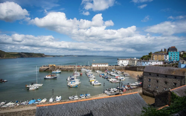 Goscar Court - 1 Bedroom Apartment - Tenby