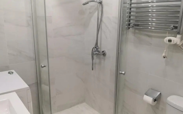 Skol 536C by Completely Marbella