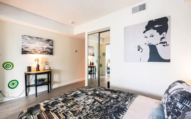 QuickStay - Yorkville Dream (Yonge & Bloor)