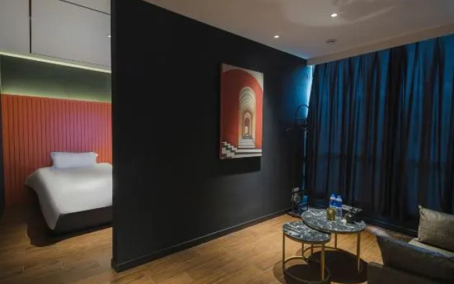 PK e-sports Hotel (Shanghai Songjiang University Town)