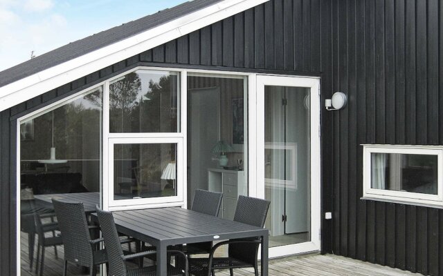 Spacious Holiday Home in Rømø Amidst Nature