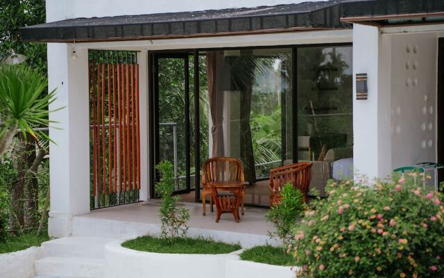 Nirvana Hotel Resort Tetebatu