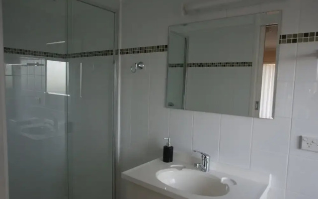 Shimoda On Illabunda Mckenzies Beach