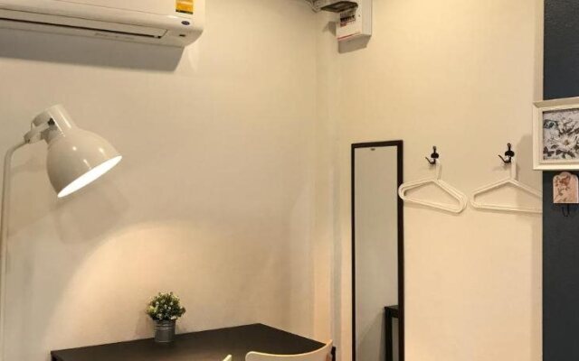 Charoenpong Apartment