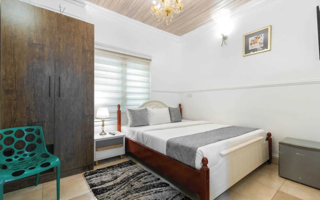 The Breeze Apartment