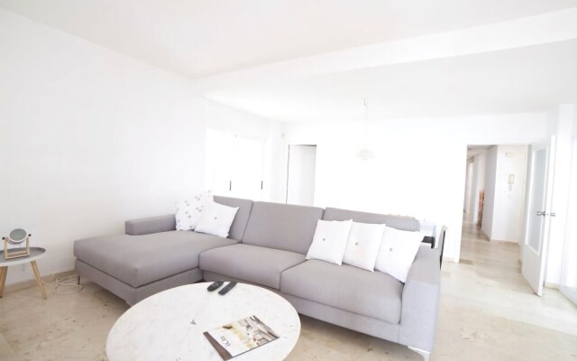 APARTAMENTOS KASA 25 - Playa Calida