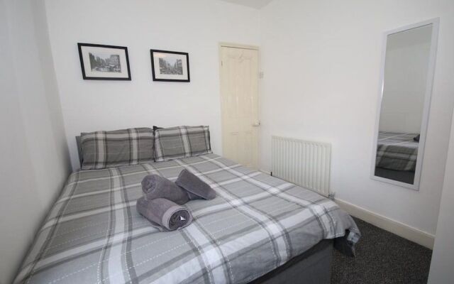 Ravenhill Townhouse city centre access