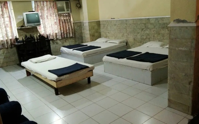 Hotel Meera