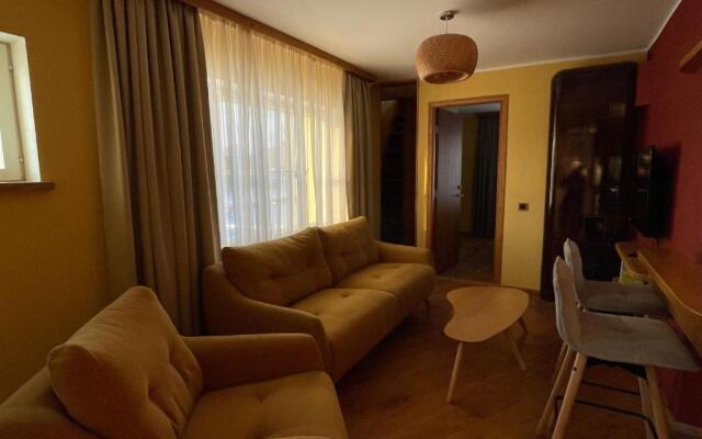 "Indian Summer" Apartment