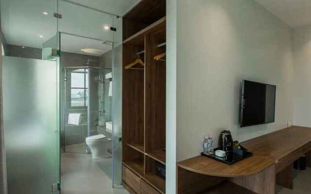 The Twin Hotel