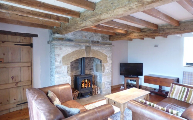 Hall End Barn