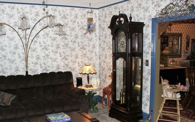 Carriage Stop Bed & Breakfast