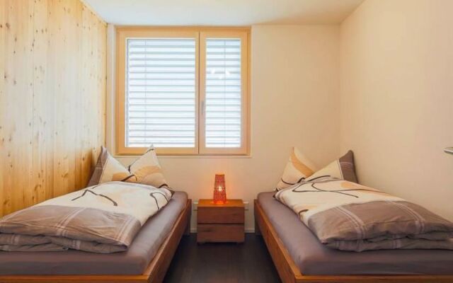 Apartmenthaus Riederhoru A 1. OG Ost