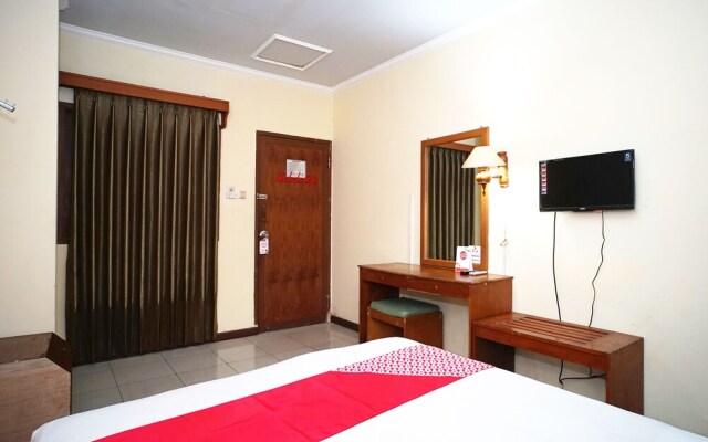 Bandara Hotel Balikpapan by OYO Rooms