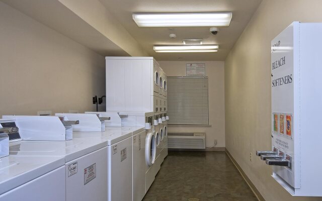 WoodSpring Suites Macon West I-475