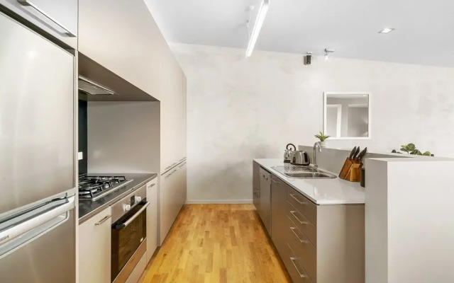 Lomond Retreat - Near Cbd Executive Apartment