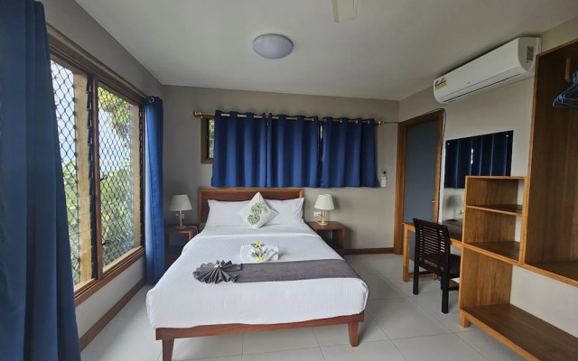 Sanalae Apartments