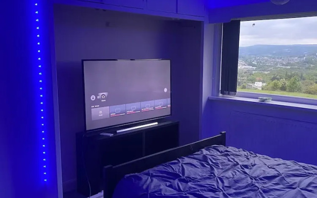 Sapphire Suites, Stunning 2-bed House in Bradford