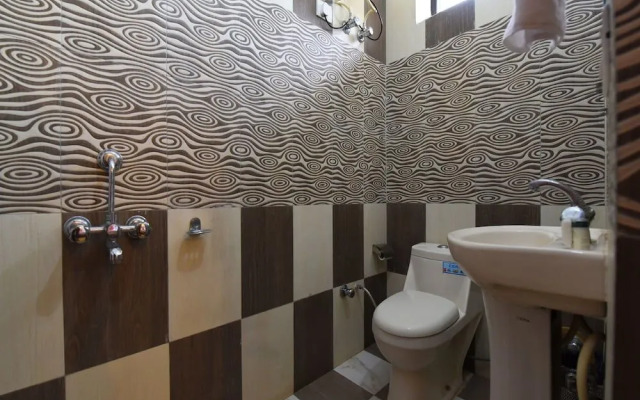 OYO 12818 Dev Villa