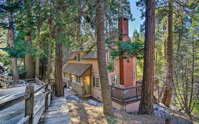 Stunning Getaway in Lake Arrowhead!