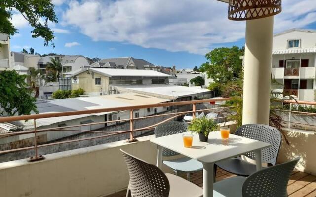 LE CITADIN - St Denis centre ** studio avec belle terrasse **