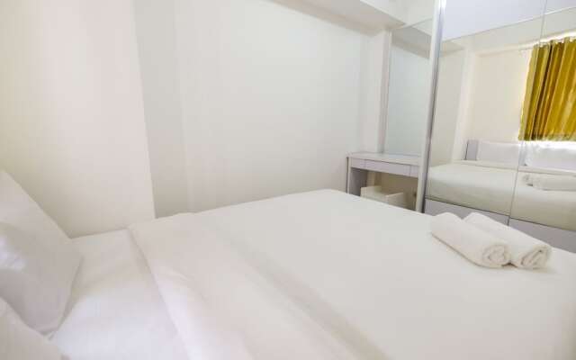 Simply Living 2BR at Bassura City Apartment