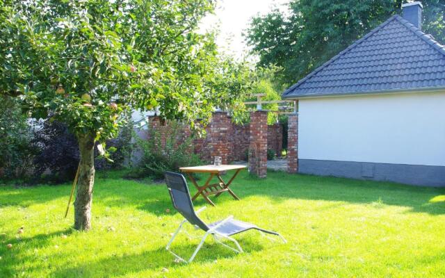 Schöne Ferienwohnung mit großem Garten und Terrasse, #3