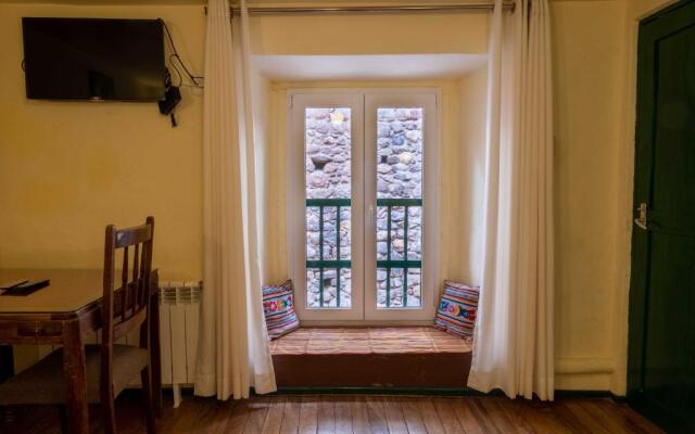 Hostal Corihuasi