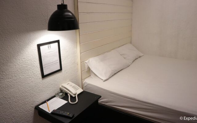 Hayvenhurst Hotel