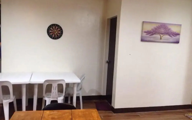 Lolo Bob's Bed And Breakfast