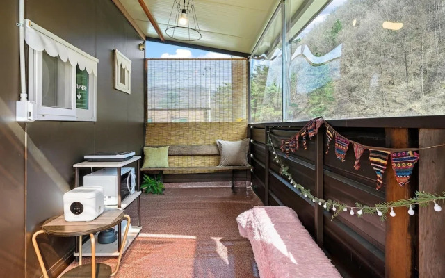 Gapyeong Bd7s Glamping&caravan