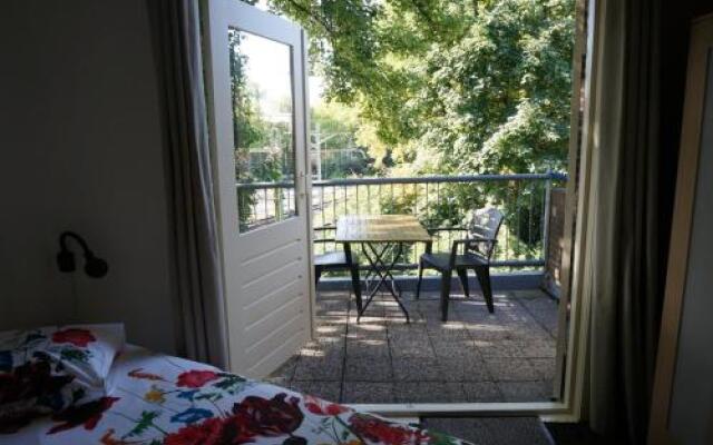 Bed  Breakfast Tussen Spoor en Singel Utrecht