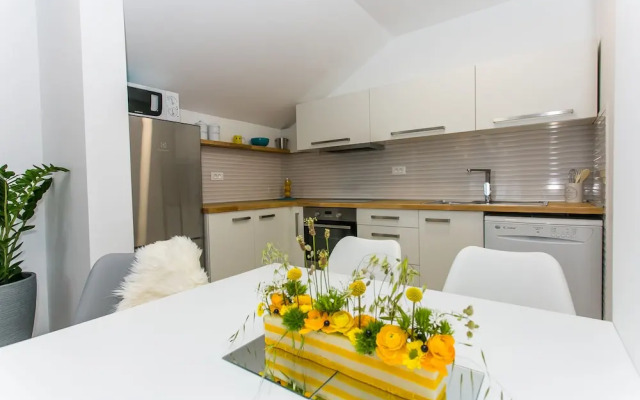 Luxury  Apartments Giovanni with  pool