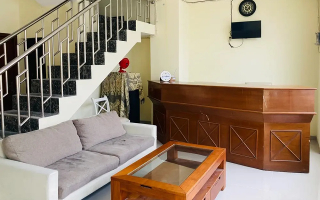 RedDoorz near Paragon Mall Semarang 2