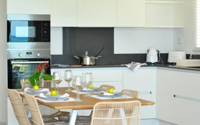 OBiches Luxury Beachfront Apartment Trou-aux-Biches