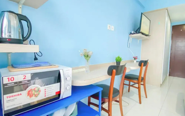 Simple Blue Toned Studio (No Kitchen) At Elvis Tower Apartment