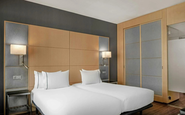 AC Hotel Victoria Suites by Marriott