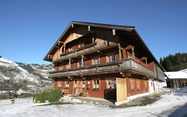 Spacious Apartment in Brixen im Thale With Terrace