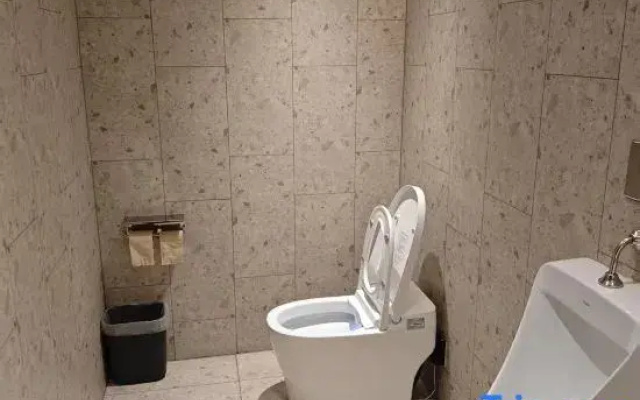Ni Hao Hotel (Urumqi Xidaqiao Hongshan Park)