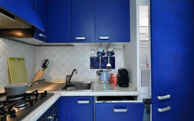 Beach-front boutique apartment Lido 113