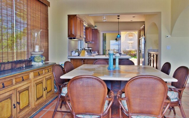 Casa Stamm, Hacienda-style Home Perfect for Families at Special Discounted Rate!