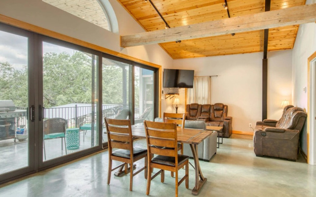 River Oaks Lookout - Unit B