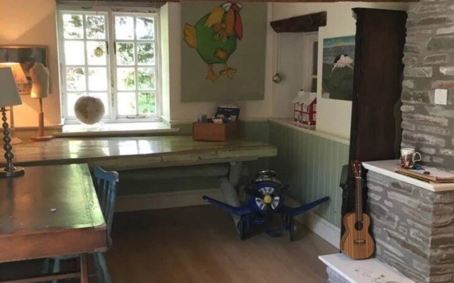 Beautiful 6-bed Home in Brecon