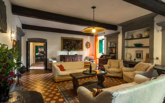 Charming historic residence from the 1500s