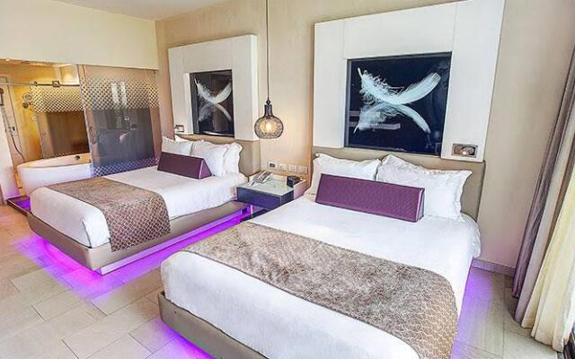 Hotel Chic